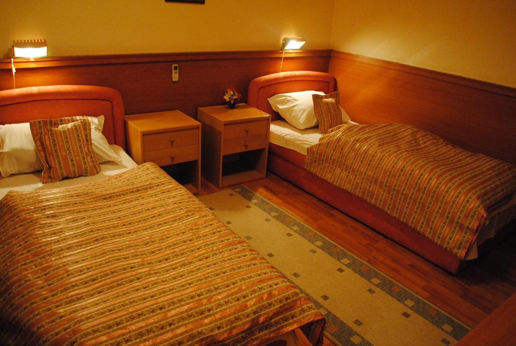 Motel Kiwi Grude Quarto foto
